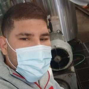 Meet your Posher, Andres